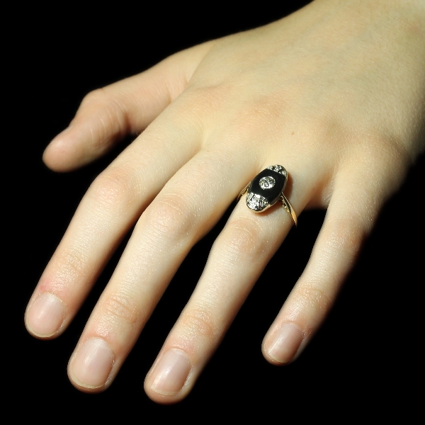 Original Art Deco diamond engagement ring with onyx from the antique jewelry collection of www.adin.be